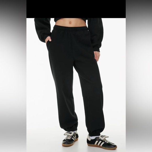 Aritzia Pants - Aritzia TNA Sweatfleece Black Mega Fit sweatpant-XS